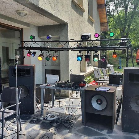 Le Grand Lac Hotel Bar Restaurant Laffrey エクステリア 写真